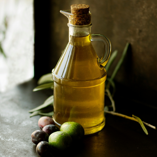 為什麼橄欖油是好的植物油？富含哪些營養素？抗發炎成分和Omega？